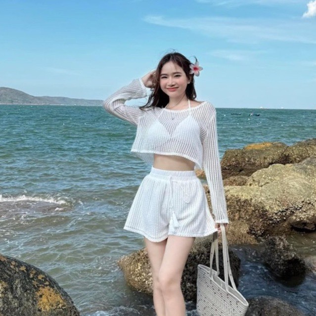 BIKINI, ĐỒ BƠI đi biển thời trang,3 chi tiết áo bra có mút quần short kèm áo KHOÁC REN LỖ tay dài chuẩn hình HÀ BiKiNi | BigBuy360 - bigbuy360.vn