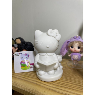 tượng thạch cao hello kitty đọc sách siêu cute