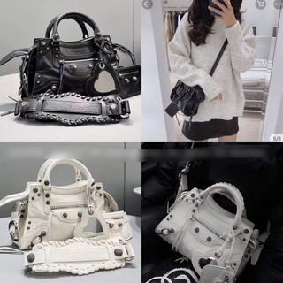 Túi chữ B râu size 20 hàng đẹp