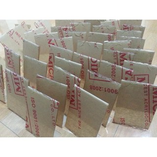 Menu mica Đài Loan quét mã QR, Kệ menu mica chiều dọc
