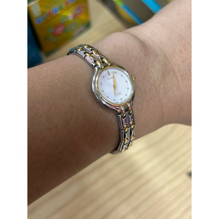 Đồng hồ nữ dạng lắc Citizen