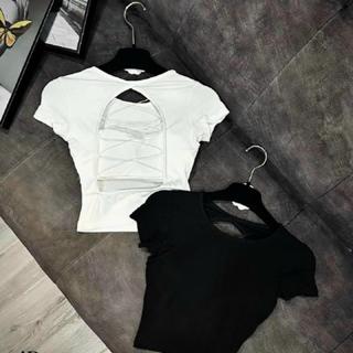 Áo Thun Crop Top Nữ Tay Ngắn Cổ Tròn Có Mút Hở Lưng Thời Trang Mùa Hè Màu Trắng Đen Trơn Borip Cotton