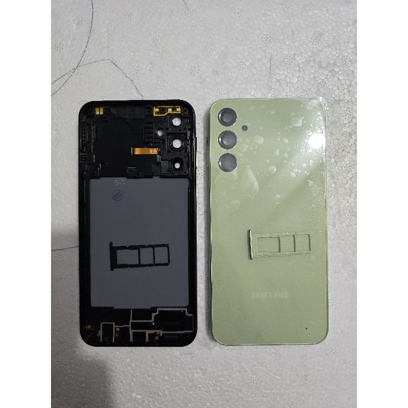 vỏ samsung a24 zin new hãng +khay sim kính camera / Vỏ a24 zin