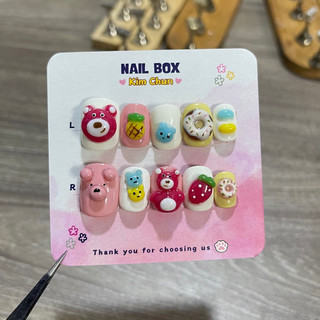 Nailbox Gấu Dâu Losto nặn nổi form vuông tròn