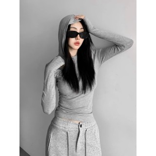 ÁO THUN TAY DÀI NỮ TRƠN CÓ NÓN ÔM  PHONG CÁCH TÔN DÁNG TD25