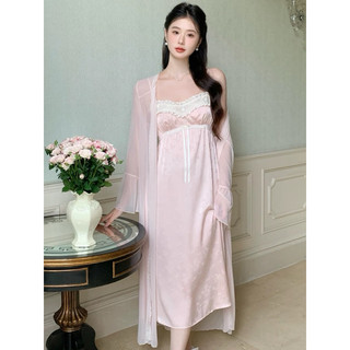 SP.872 Set váy ngủ lụa gấm hai dây dáng dài có đệm kèm áo choàng voan ren LYLY cao cấp