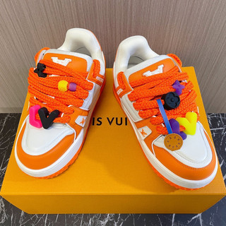 mẫu giày sneaker sang trọng đẳng cấp
