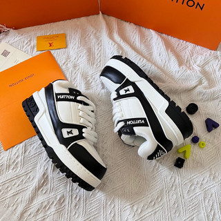 mẫu giày sneaker sang trọng đẳng cấp