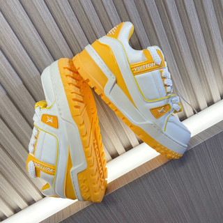 mẫu giày sneaker sang trọng đẳng cấp