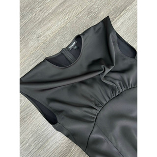 276 Đầm lụa satin Exprss hàng VNXK