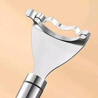 Dụng cụ tách hạt ngô (bắp)