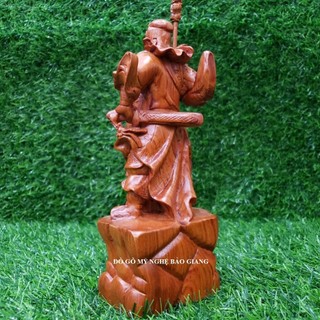 Tượng quan công làm bằng gỗ
