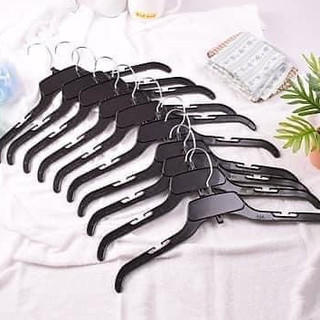Móc treo áo nhựa dẹt VNXK