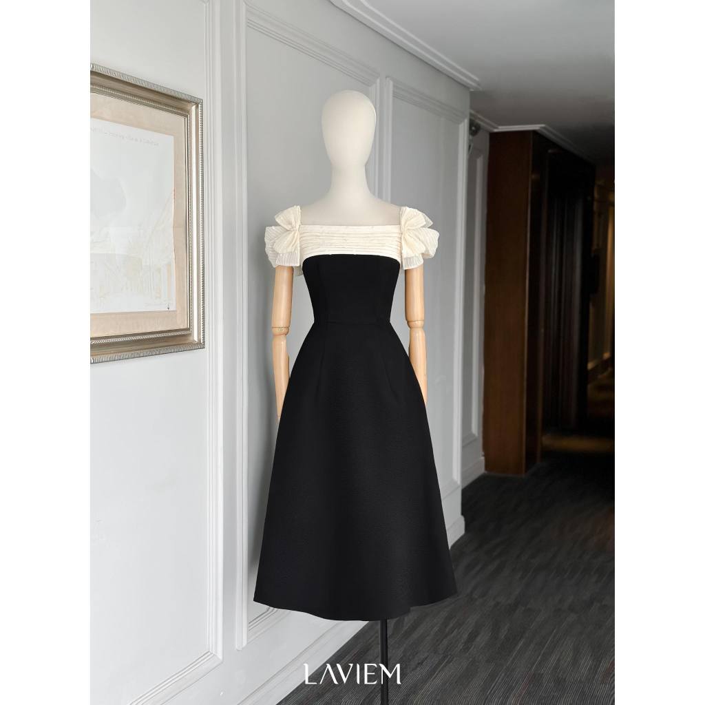 LAVIEM - Váy thiết kế dáng dài màu đen cổ vuông đính nơ - Minda Dress | BigBuy360 - bigbuy360.vn