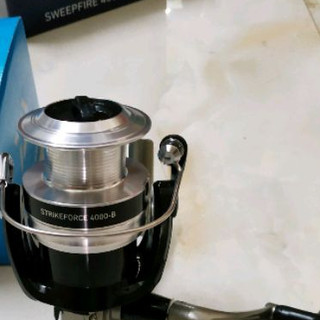 Máy câu cá daiwa cao cấp loại 1