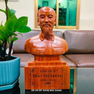 TƯỢNG BÁC HỒ GỖ HƯƠNG