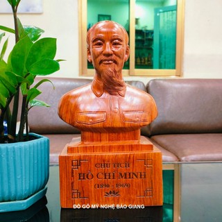 TƯỢNG BÁC HỒ GỖ HƯƠNG