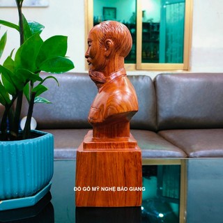 TƯỢNG BÁC HỒ GỖ HƯƠNG