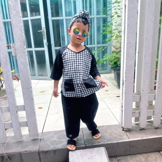 Bộ bà ba bé trai kèm khăn rằn
