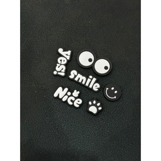 Sticker Dán Tông MRD ( gấu dâu - ếch ộp - mắt liếc )