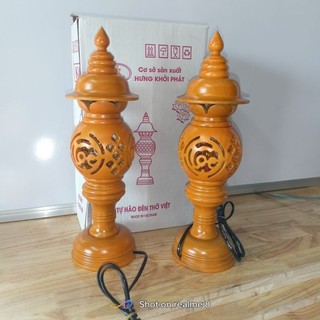 ĐÔI ĐÈN THỜ GỖ MÍT PHỦ SƠN PU BÓNG ĐẸP