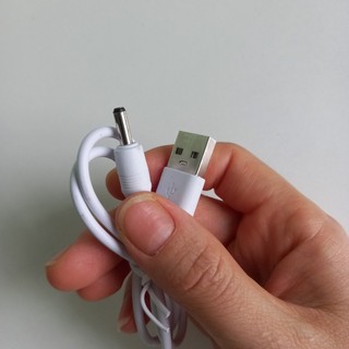 Dây sạc máy rửa mặt Pebble Lisa