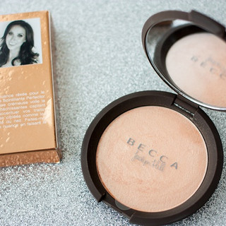 Phấn Highlight BECCA - Champagne Pop