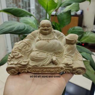tượng phật di lặc để ô tô gỗ xá xị