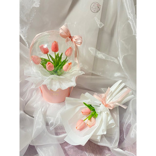Lãng hoa tulip kèm túi đèn thiệp hình thật shop tự chụp