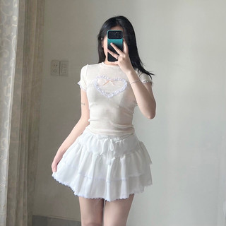 Áo thun phối viền ren trái tim