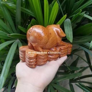 Tượng con lợn gỗ hương