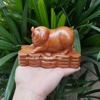 Tượng con lợn gỗ hương