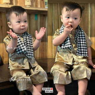 Bộ bà ba kèm khăn cho bé trai mặc trung thu