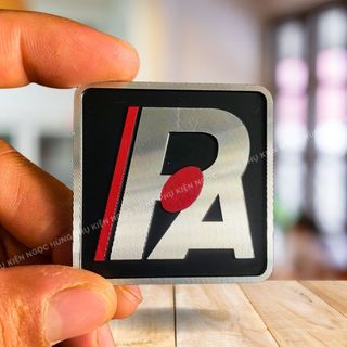 Logo loa nhôm pa dán thùng loa 4x4cm