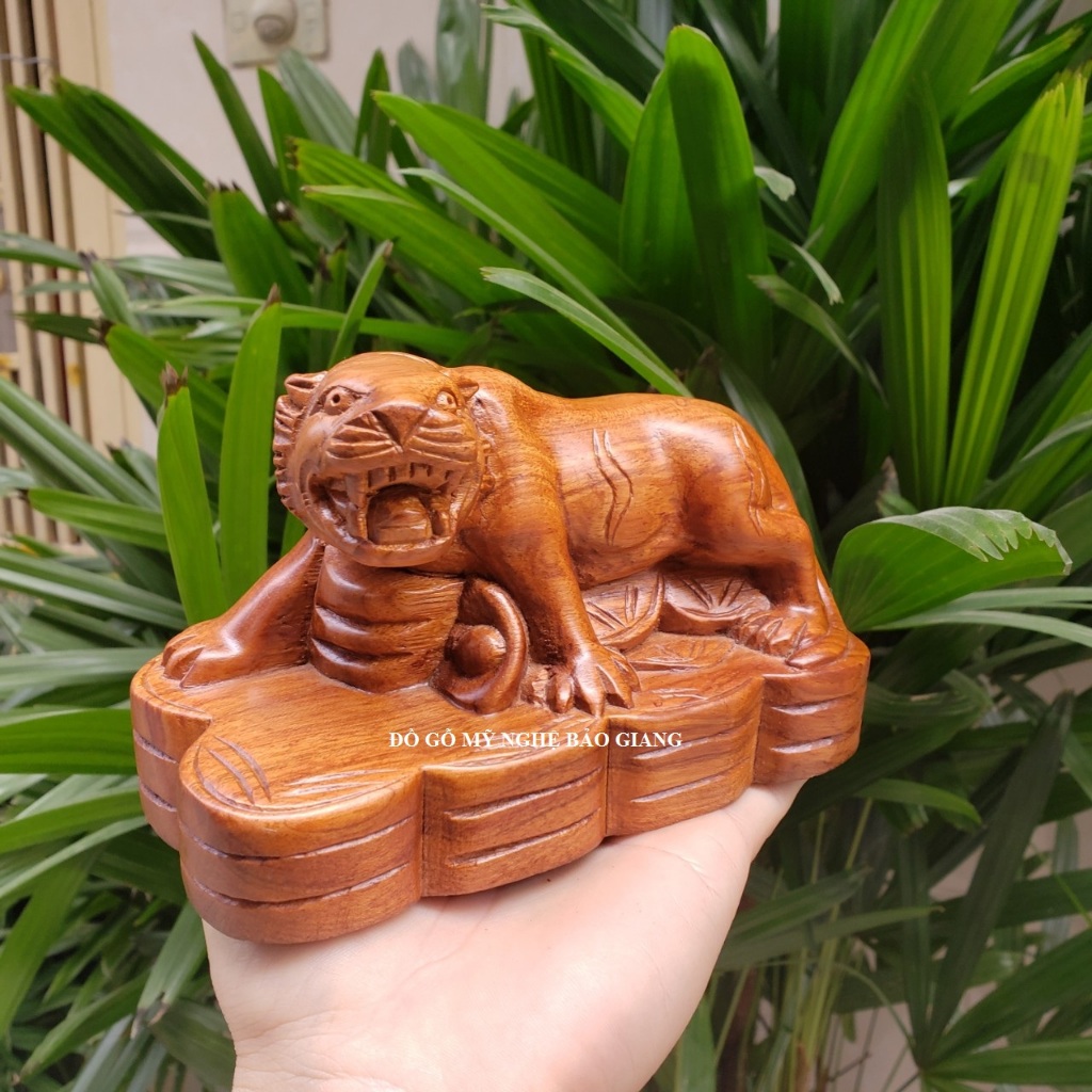 Tượng con hổ gỗ hương