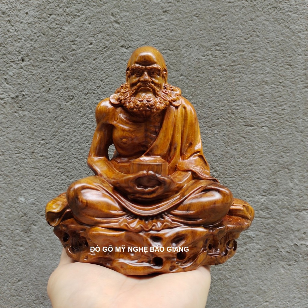 Tượng đạt ma sư tổ bằng gỗ thơm