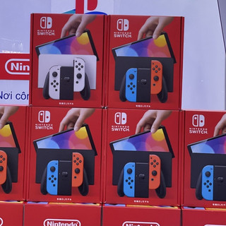 Máy chơi game Nintendo Switch OLED mẫu mới nhất