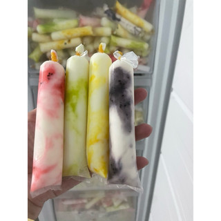 Sữa chua trái cây chua ngọt