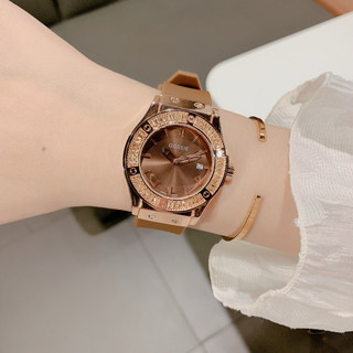 Đồng Hồ Nữ Gossie Viền Đá Ống Ruby 2 Màu Lựa Chọn 