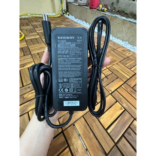 sạc 42v 1.7a cho xe điện Xiaomi Mijia E-scooter 1S / M365 / PRO2 loại tốt
