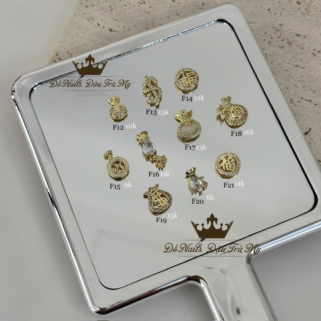 Lẻ 1 cái charm tết T02
