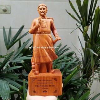 Tượng Trần Quốc Tuấn Trần Hưng Đạo bằng gỗ hương