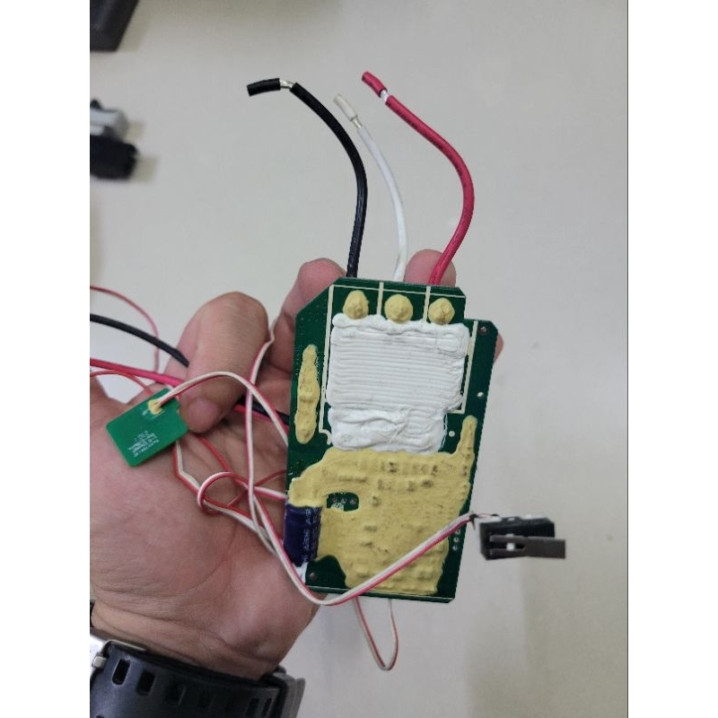 Mạch bắn đinh Ryobi không than 18V