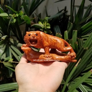 Tượng con hổ gỗ hương 12 cm (mẫu mới)
