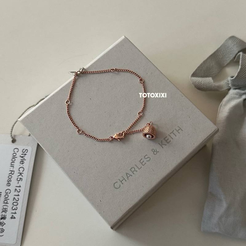 Vòng tay Charles and Keith simple rosegold CK5-12120314