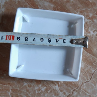 đĩa lót chậu nhựa vuông trồng cây v9 cạnh 9cm (đế lót chậu nhựa)