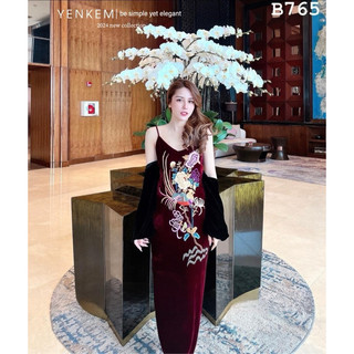 Váy nhung gile thêu hoa ngực