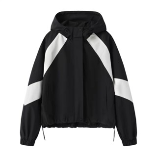 Áo khoác gió nam nữ có nón chất liệu dù ép thun 3 lớp dày dặn 4 màu cơ bản phối viền kết hợp tà cúc bấm 2025.