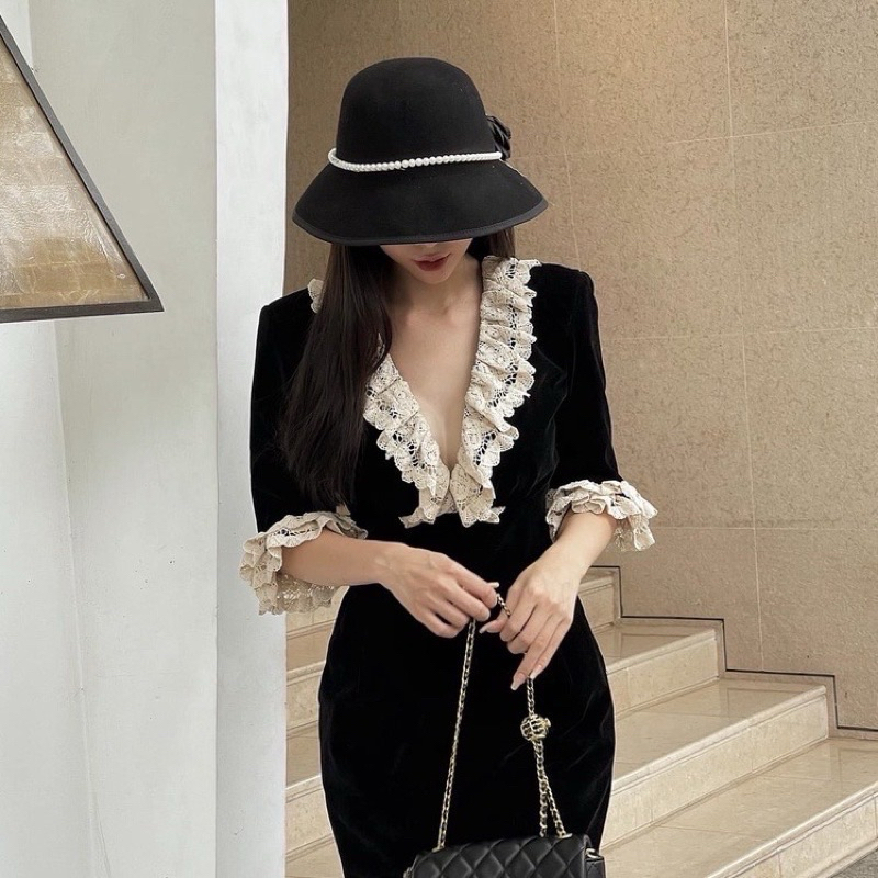 váy nhung pha ren cao cấp chỉ có mầu đỏ