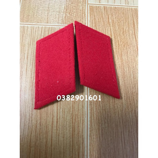 Nền nỉ đỏ bảo vệ gắn sẵn